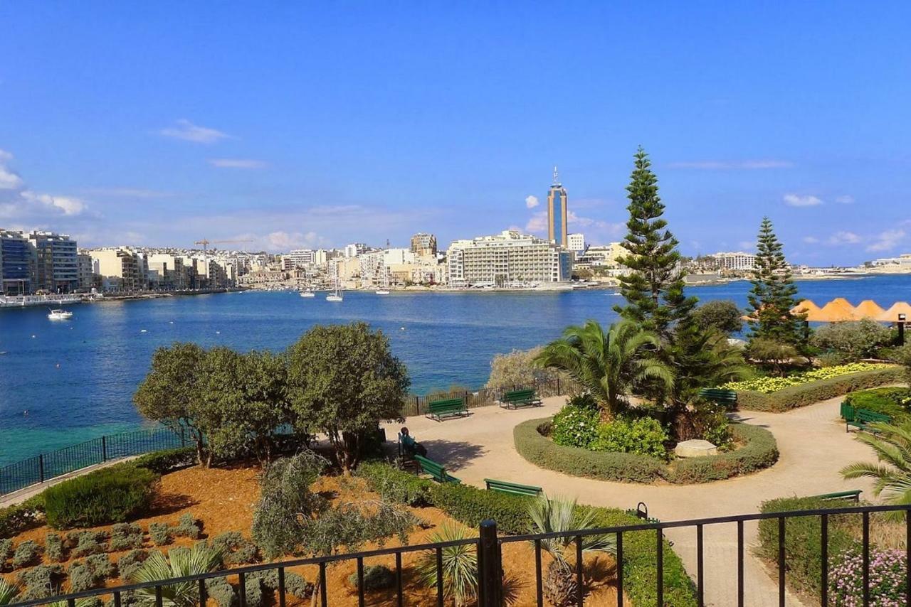 Modern Apartment Just Off The Promenade Sliema Esterno foto