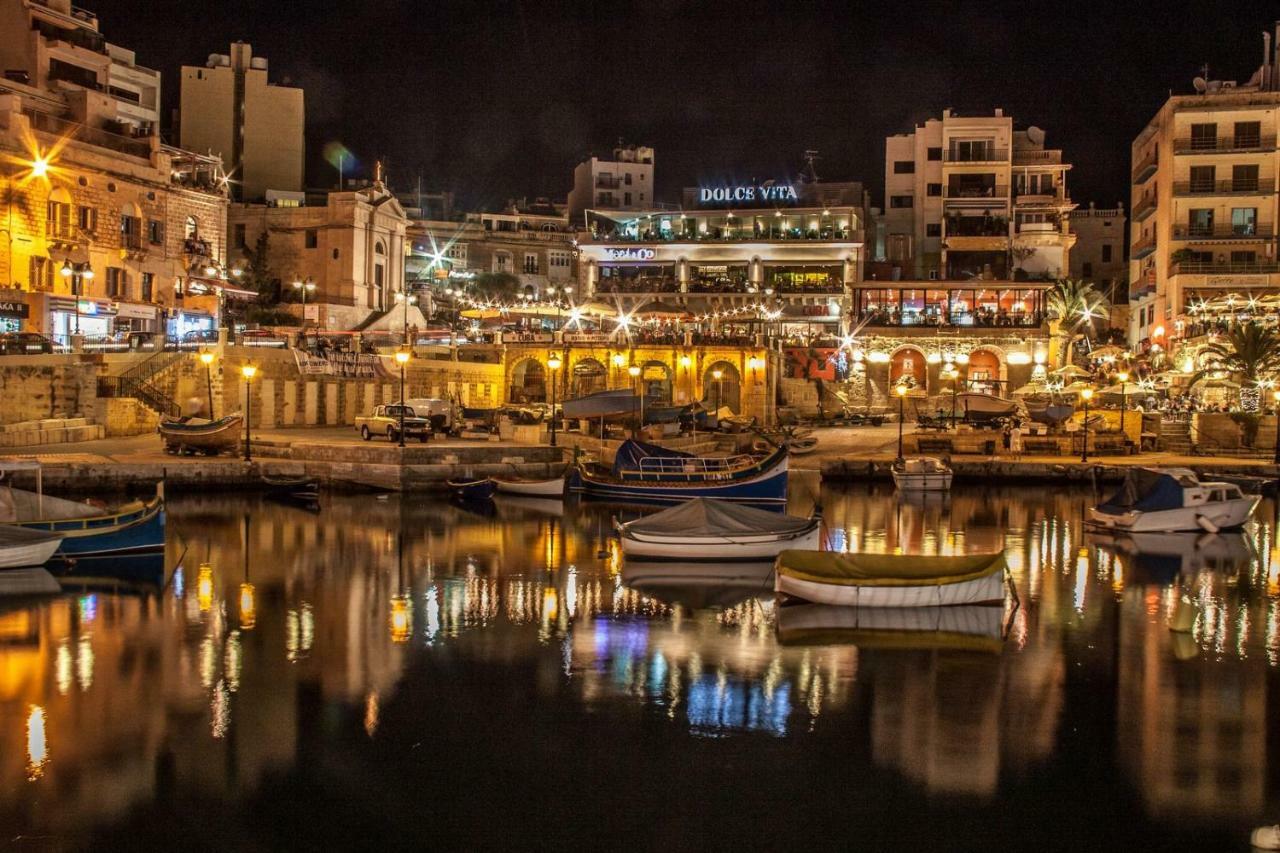 Modern Apartment Just Off The Promenade Sliema Esterno foto